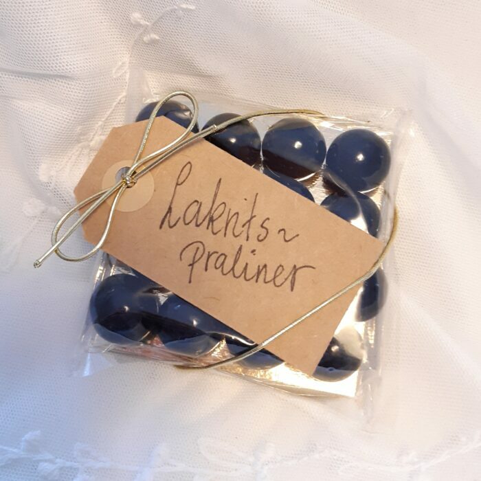 Lakritspraliner med choklad och kola