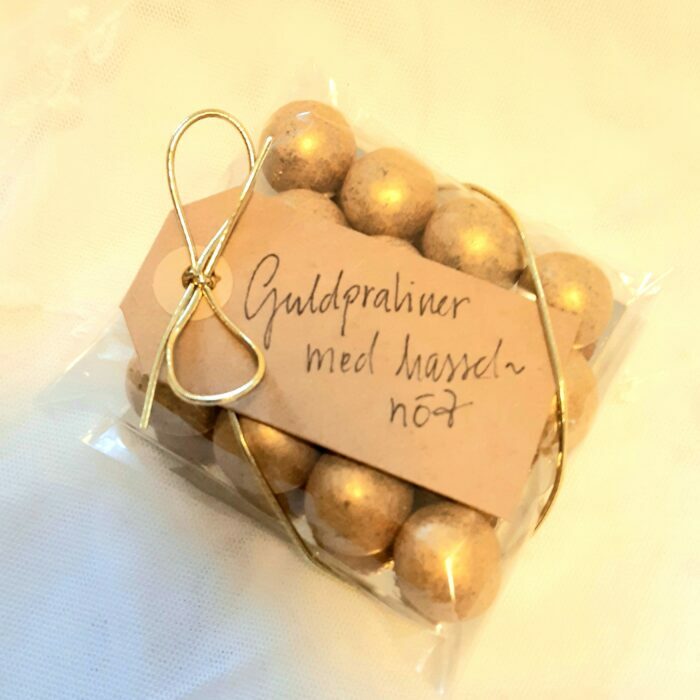 Guldpraliner med hasselnöt